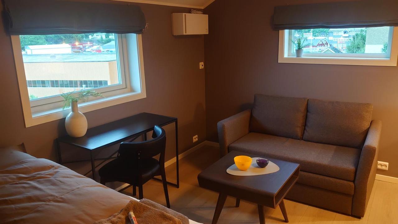 Pa Hjornet Gjestehus Skjervoy 外观 照片